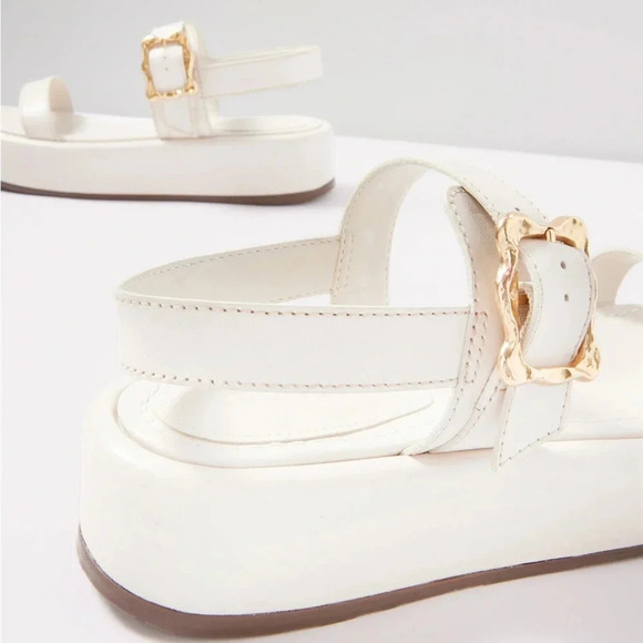 NWOT SCHUTZ Wavy Flatform Sandals - size 7.5 - Picture 3 of 8